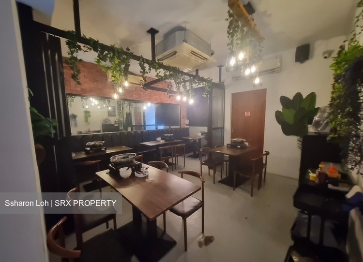 YIO CHU KANG ROAD (D19), Retail #632073731
